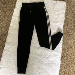 Buffbunny Joggers